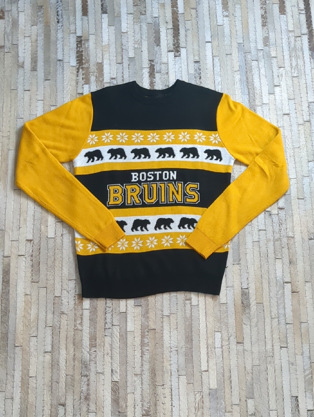 NHL Forever Collectibles Men's M Boston Bruins Holiday Crewneck Sweater